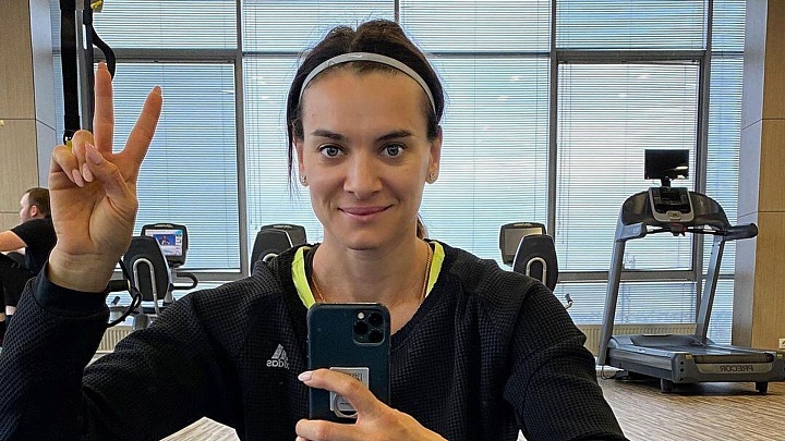 На Исинбаеву подали в суд за задолженность по ЖКУ на полмиллиона рублей