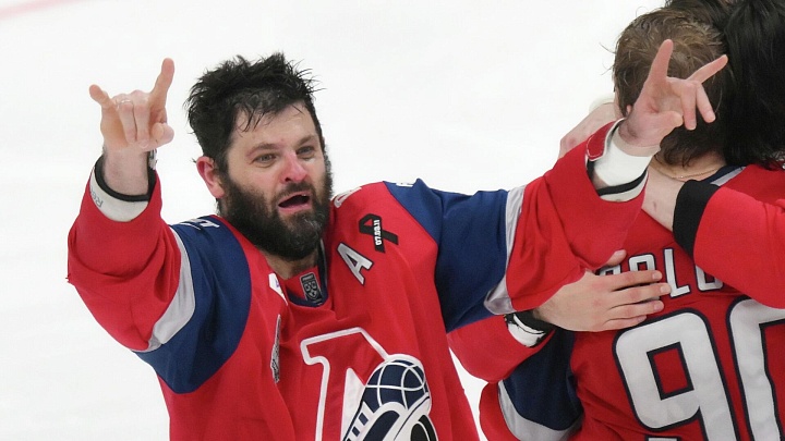 "Локомотив" расторг и заключил новое соглашение с Радуловым