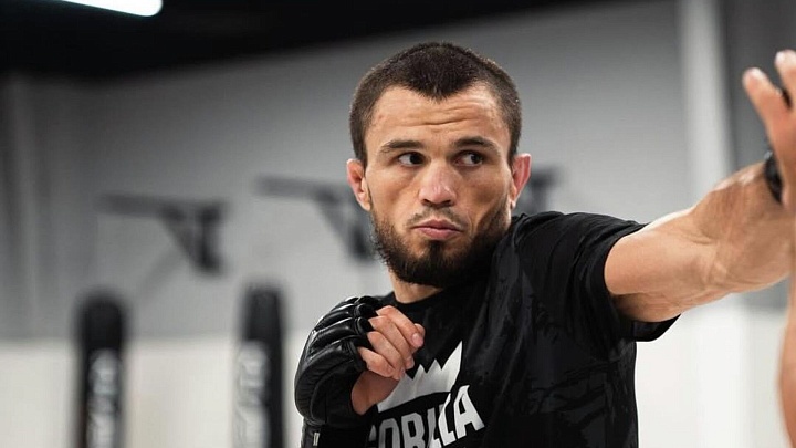 Соперник Умара Нурмагомедова не уложился в вес перед боем на турнире UFC