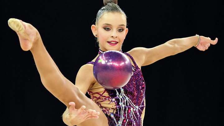 Украинцы в ужасе, а у нее праздник: новая звезда из России засияла в мире